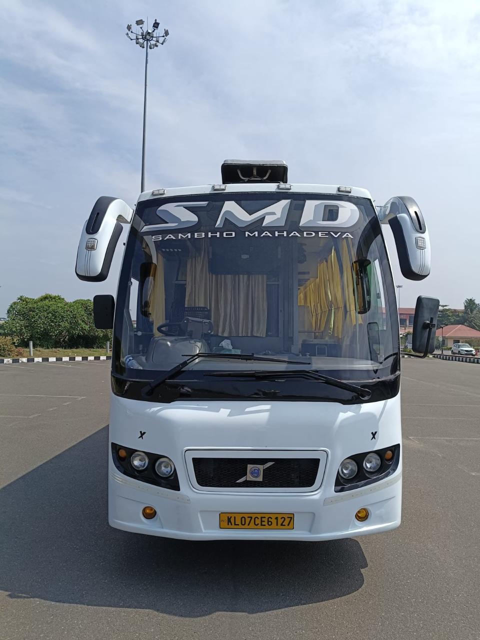 White SMD executive coach